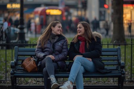 Texting Tips That Make British Women Want a Second Date